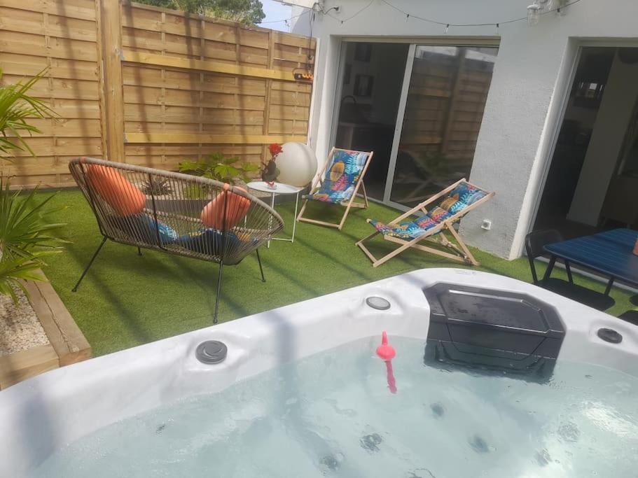 Maison 4Pers Avec Jacuzzi Privatif Couvert Proche Ocean Brem-sur-Mer Extérieur photo